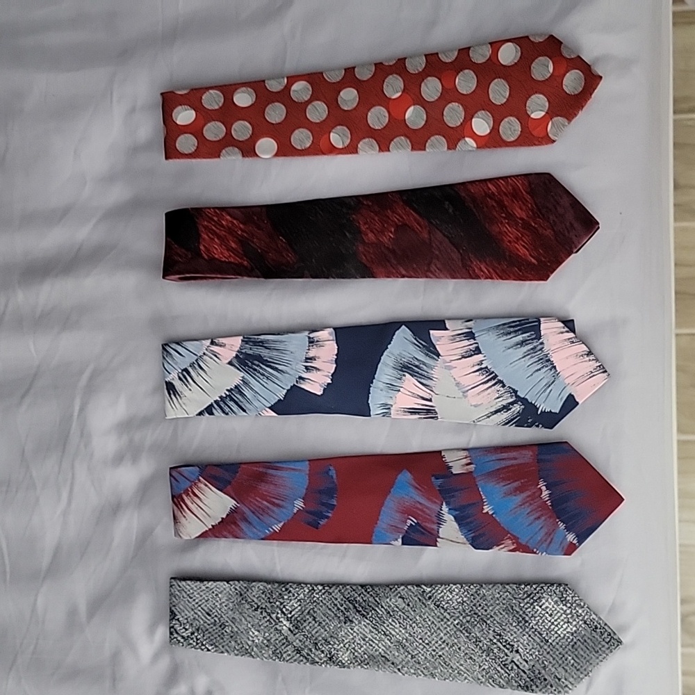 100% Silk Bernard Hill Ties